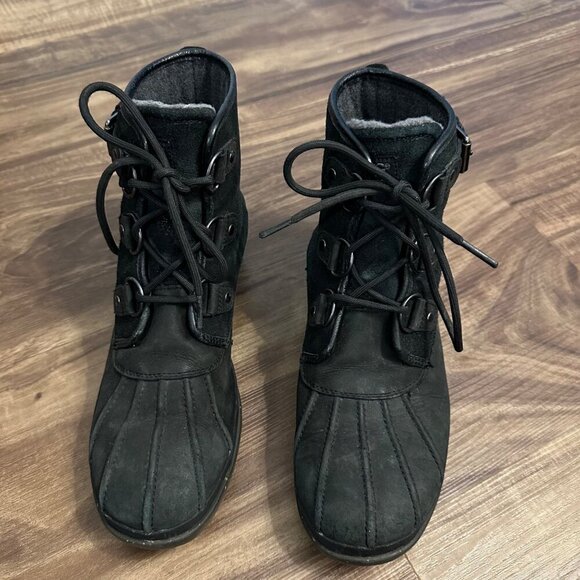 UGG Cecile boot Black‎ Sz 9 - Picture 1 of 7